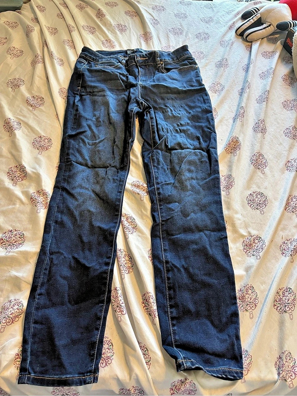 RW&CO Natalie Straight Leg Jegging  in Blue Size Medium Like New